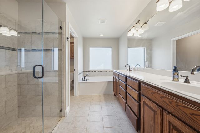 120 Paseo Patricia Street, Gun Barrel City, TX 75156