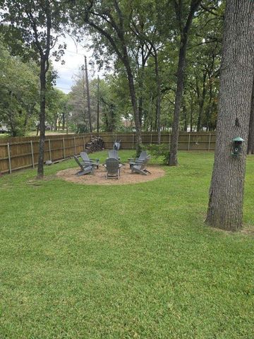 120 Paseo Patricia Street, Gun Barrel City, TX 75156