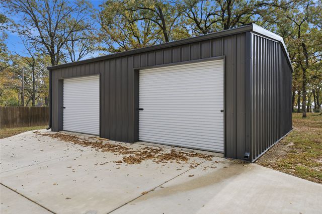 120 Paseo Patricia Street, Gun Barrel City, TX 75156