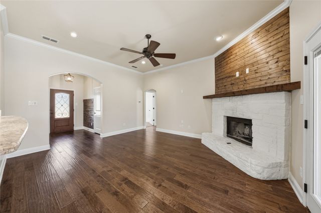 120 Paseo Patricia Street, Gun Barrel City, TX 75156