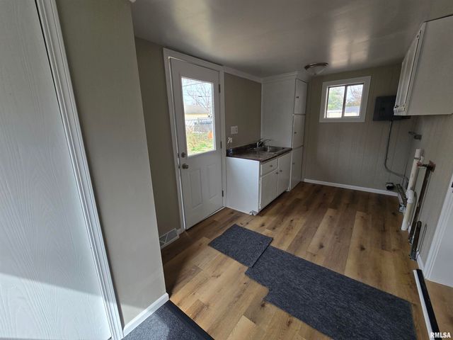 10617 N STATE Street, Mossville, IL 61552