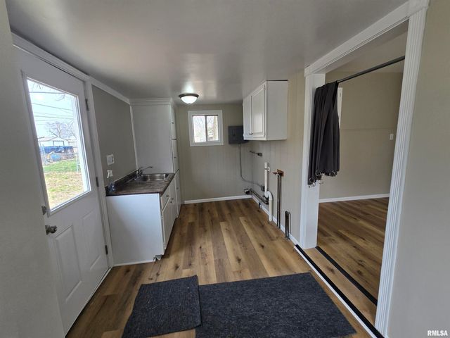 10617 N STATE Street, Mossville, IL 61552