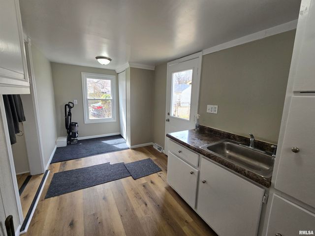 10617 N STATE Street, Mossville, IL 61552