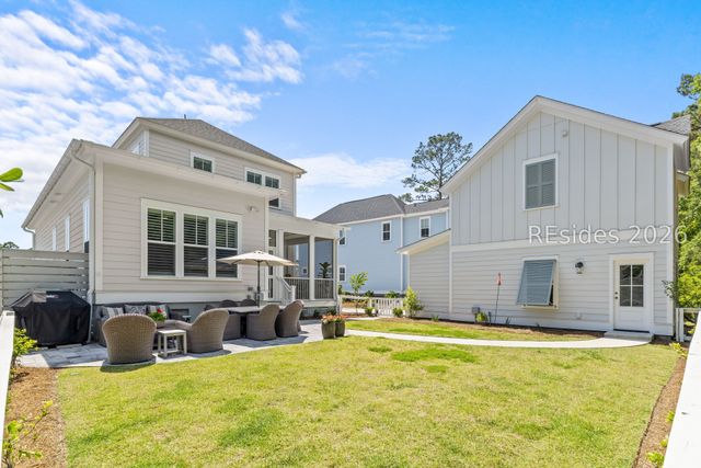 17 Blue Dasher Ln, Bluffton, SC 29909