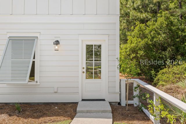 17 Blue Dasher Ln, Bluffton, SC 29909