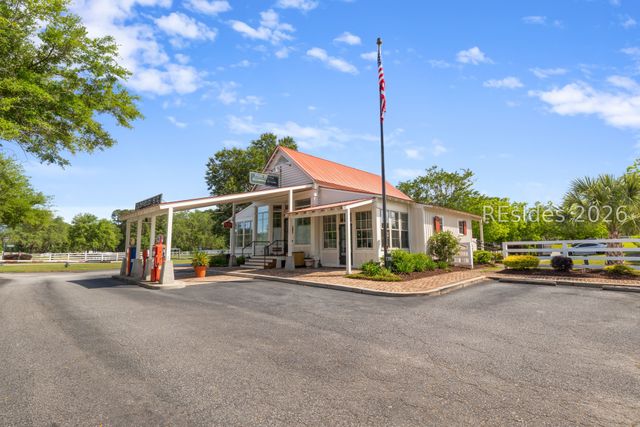 17 Blue Dasher Ln, Bluffton, SC 29909