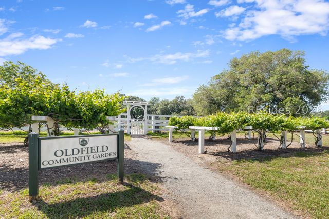 17 Blue Dasher Ln, Bluffton, SC 29909