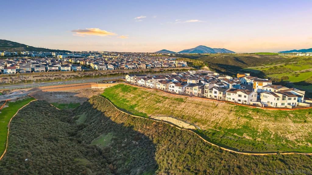 Image 25 of property listing at 2158 Tributary Dr 1, Chula Vista, CA 91913