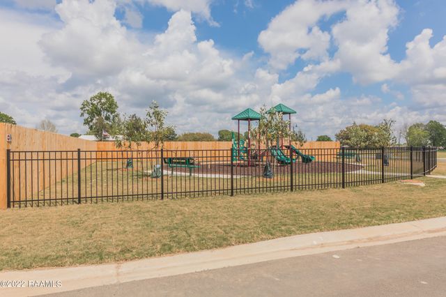 106 Little Hickory Court, Lafayette, LA 70508