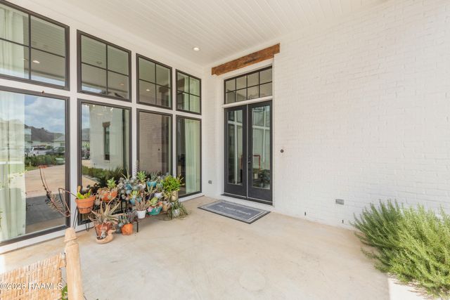 106 Little Hickory Court, Lafayette, LA 70508