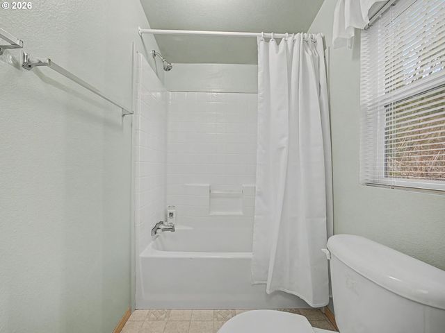 53164 E SYLVAN Way, Sandy, OR 97055