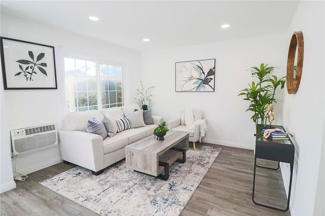 1602 N King Street E1, Santa Ana, CA 92706