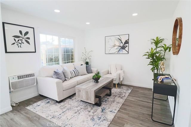 1602 N King Street E1, Santa Ana, CA 92706