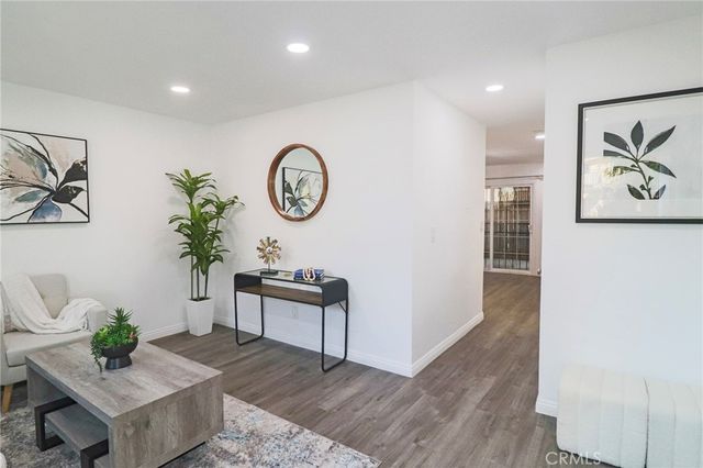 1602 N King Street E1, Santa Ana, CA 92706