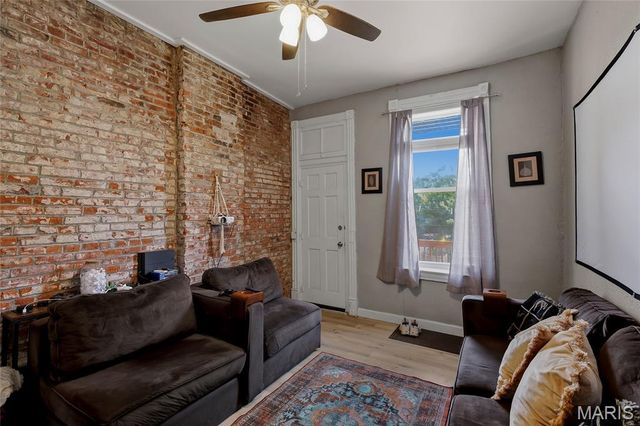 3000 S Compton Avenue, St Louis, MO 63118