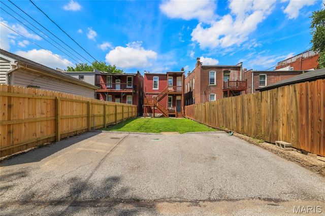 3000 S Compton Avenue, St Louis, MO 63118