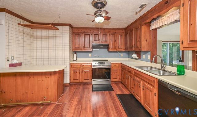 116 Treva Rd, Sandston, VA 23150