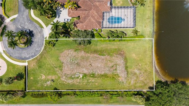 10991 Northstar Street, Davie, FL 33324