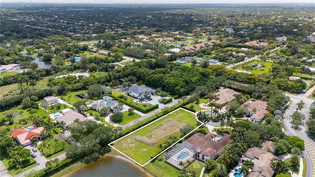 10991 Northstar Street, Davie, FL 33324