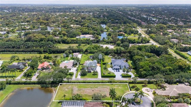 10991 Northstar Street, Davie, FL 33324