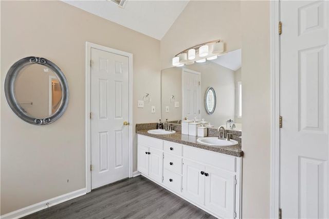 1300 Sunflower Court, Locust Grove, GA 30248