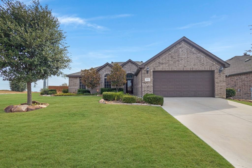 3712 Ann Arbor Lane, Denton, TX 76207 — exterior