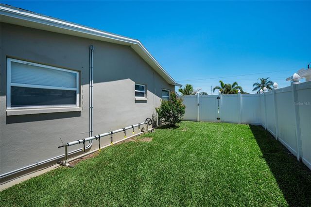 29752 69TH WAY N, Clearwater, FL 33761