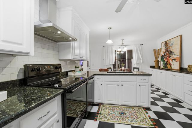 1211 Fredericksburg Drive S, Lugoff, SC 29078