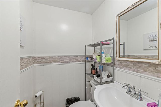 819 N Susquehanna Ridge, Independence, MO 64056