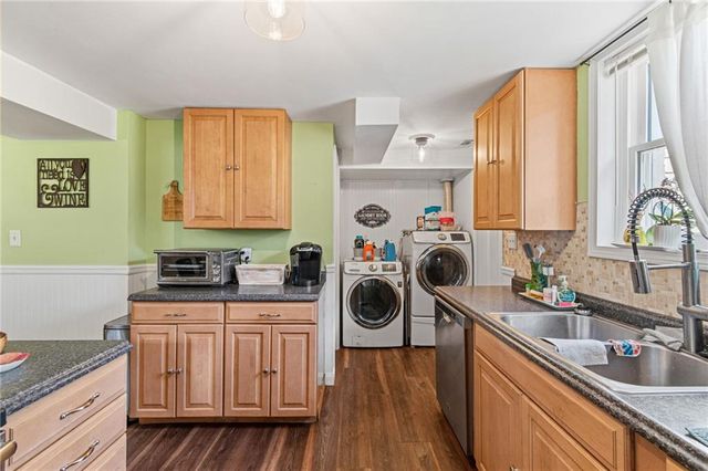 819 N Susquehanna Ridge, Independence, MO 64056