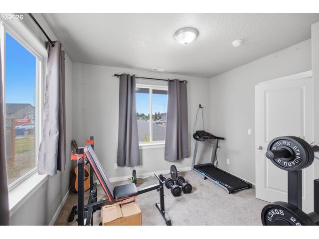 1323 CHUKAR St, Stayton, OR 97383