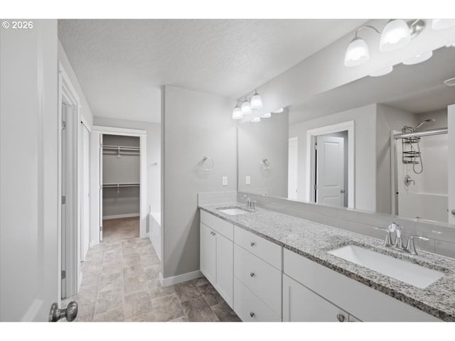 1323 CHUKAR St, Stayton, OR 97383
