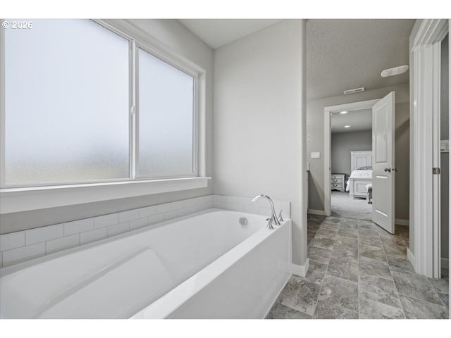 1323 CHUKAR St, Stayton, OR 97383