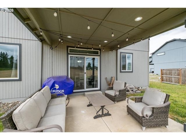 1323 CHUKAR St, Stayton, OR 97383