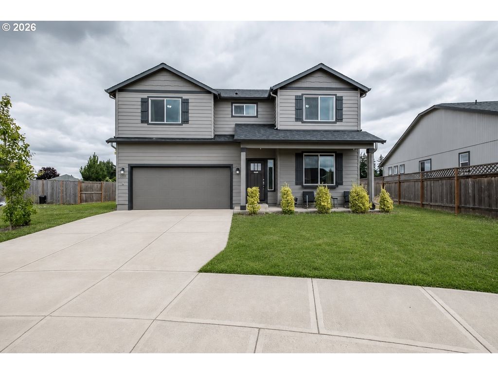 1323 CHUKAR St, Stayton, OR 97383