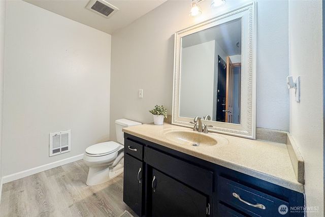 9674 Ronald Dr, Blaine, WA 98230