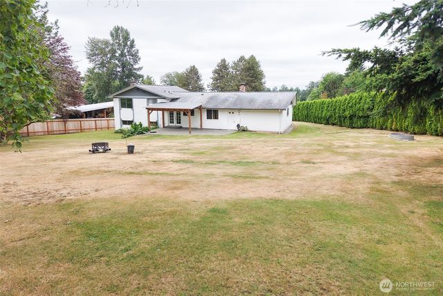 9674 Ronald Dr, Blaine, WA 98230