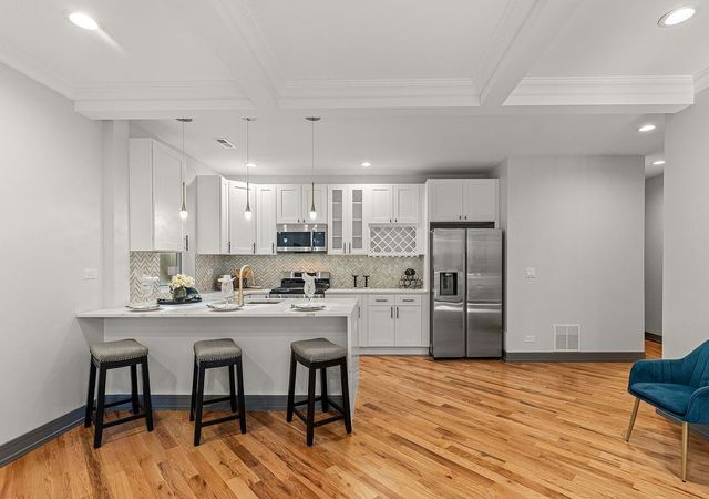 6150 S Saint Lawrence Avenue 2, Chicago, IL 60637
