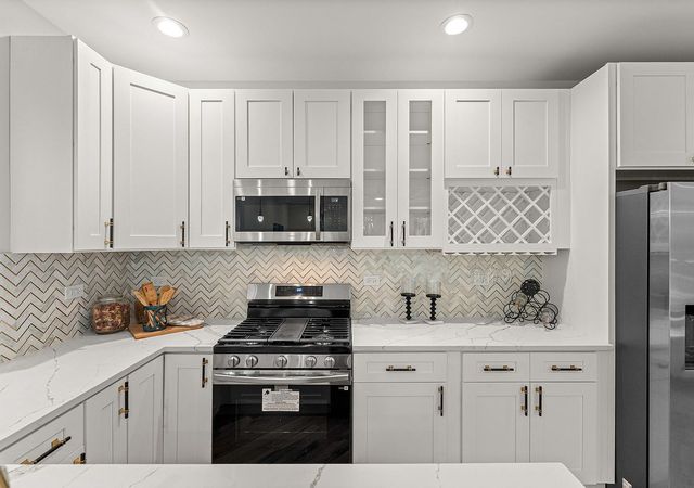 6150 S Saint Lawrence Avenue 2, Chicago, IL 60637