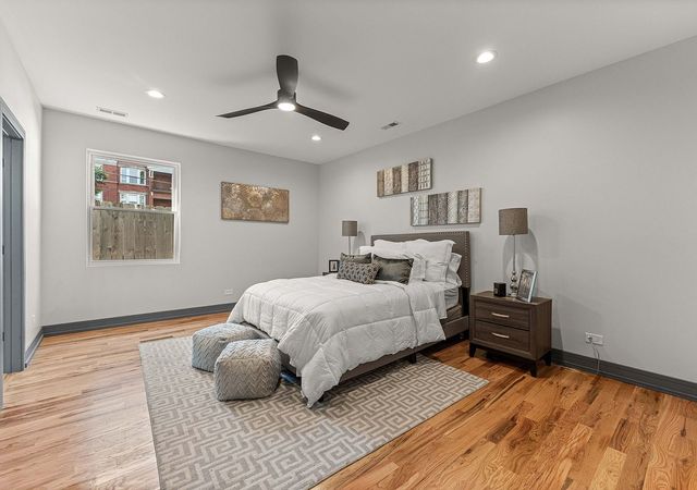 6150 S Saint Lawrence Avenue 2, Chicago, IL 60637