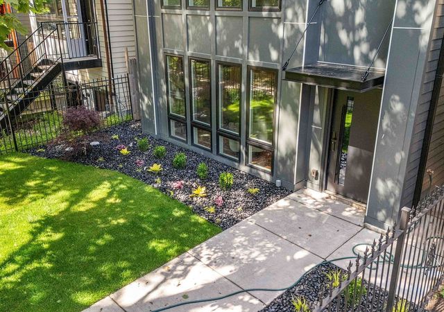 6150 S Saint Lawrence Avenue 2, Chicago, IL 60637