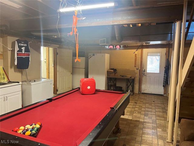 955 W Main Street, Washingtonville, OH 44490