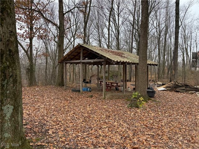 955 W Main Street, Washingtonville, OH 44490