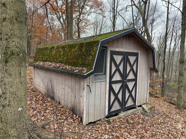 955 W Main Street, Washingtonville, OH 44490