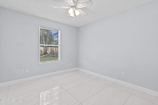 4722 FIRESIDE Drive W, Jacksonville, FL 32210