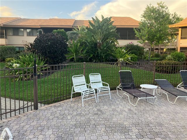 64 4th ST D106, Bonita Springs, FL 34134