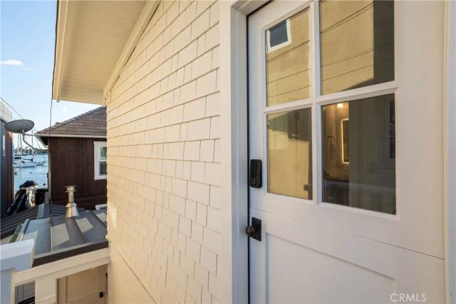 104 Onyx Avenue, Newport Beach, CA 92662