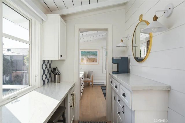 104 Onyx Avenue, Newport Beach, CA 92662