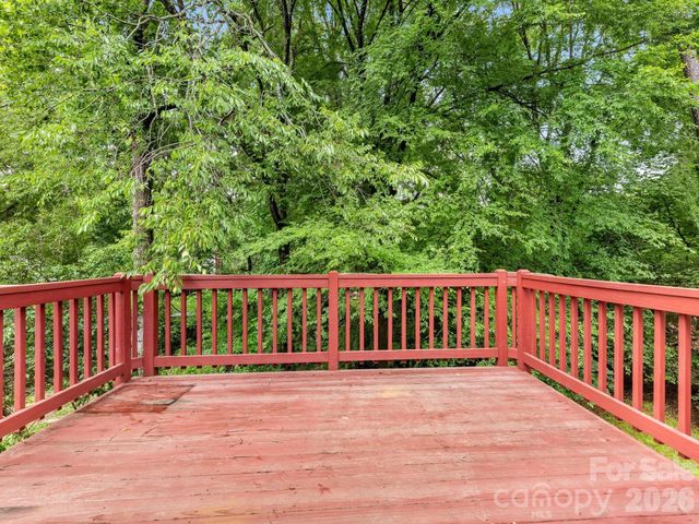 6534 Rollingridge Drive, Charlotte, NC 28211