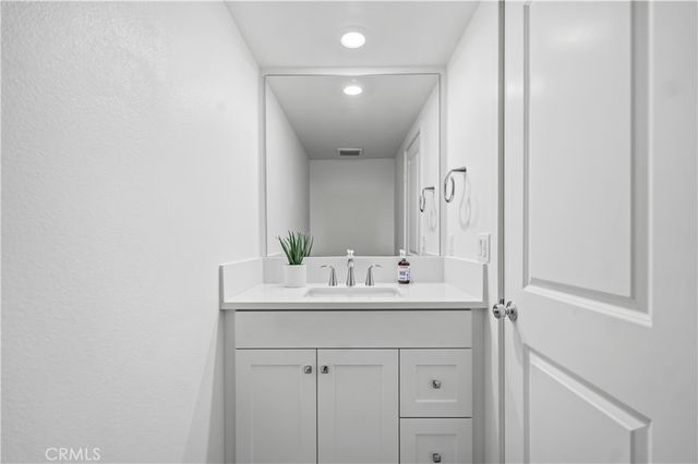 208 Yerba, Irvine, CA 92618